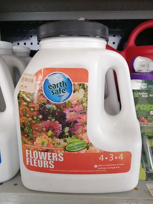 Earth Safe Flower Fertilizer 4-3-4 Slow Release 4.2 kg